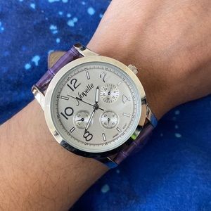 Novelle purple watch